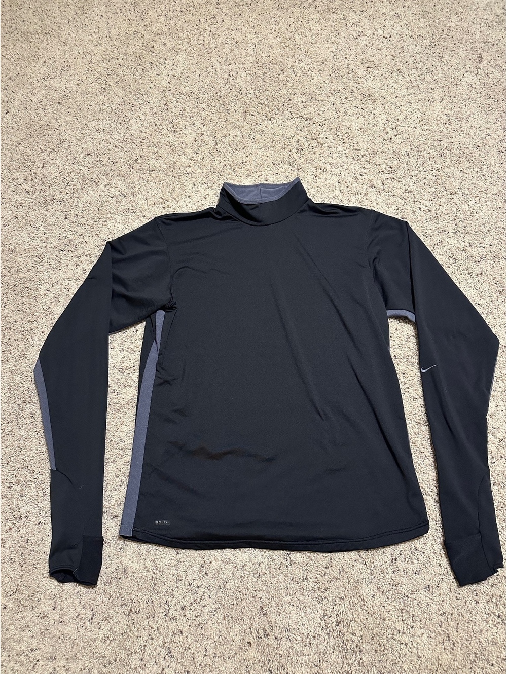 Nike Dri-Fit Black and Gray Long Sleeve Athletic Shirt Size XL